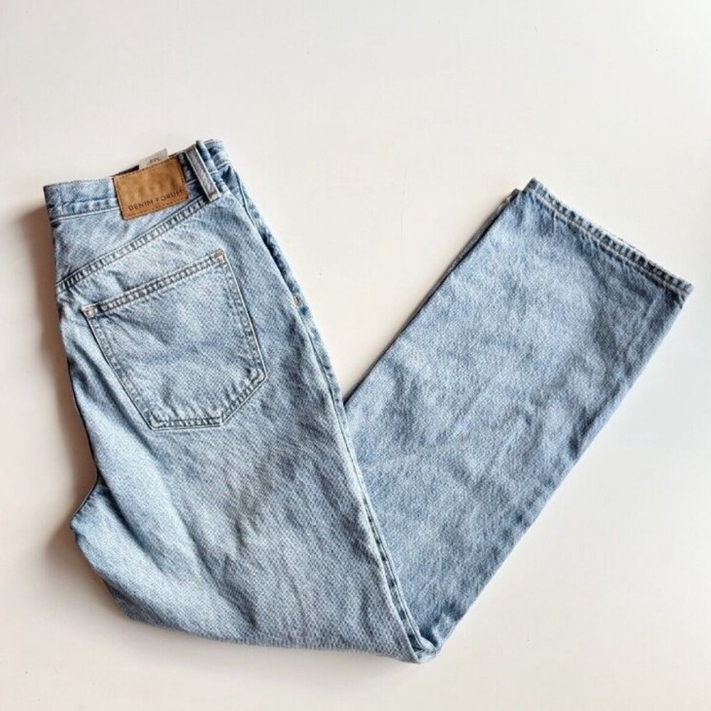 Aritzia DENIM FORUM Joni Light Wash Rigid High Rise Loose Slouchy Jeans, Size 26